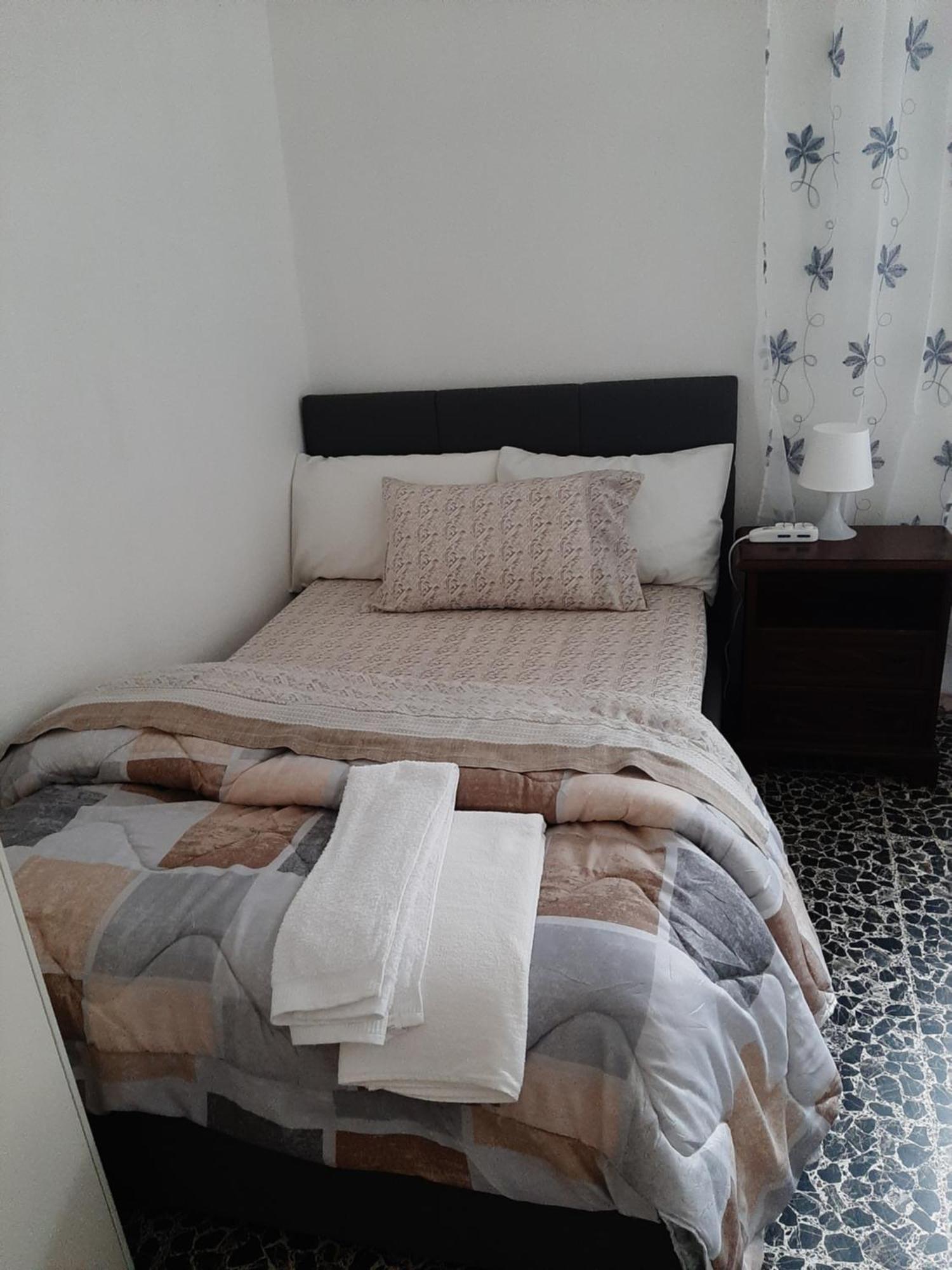 Casa Vacanza Dh Специя Экстерьер фото